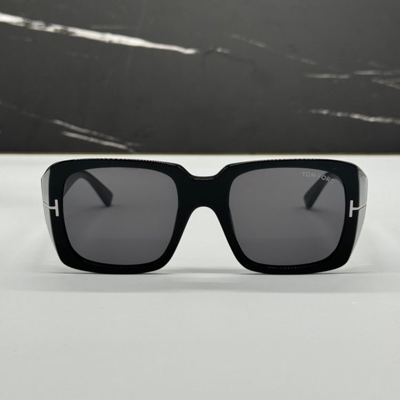 NEW TOM FORD TF1035N ECO 01A WOMEN SUNGLASSES TOM FORD RYDER-02 FT1035N/S - Picture 4 of 11